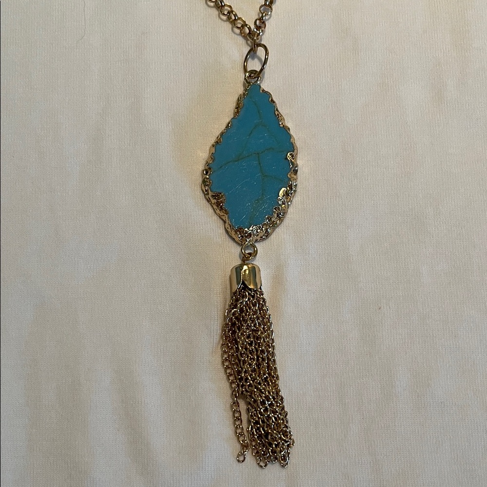 Elegant Gold Knotted Chain and Turquoise Colored Pendant with Tassel Necklace - Picture 2 of 9